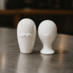 نمک و فلفل پاش لب و سبیل